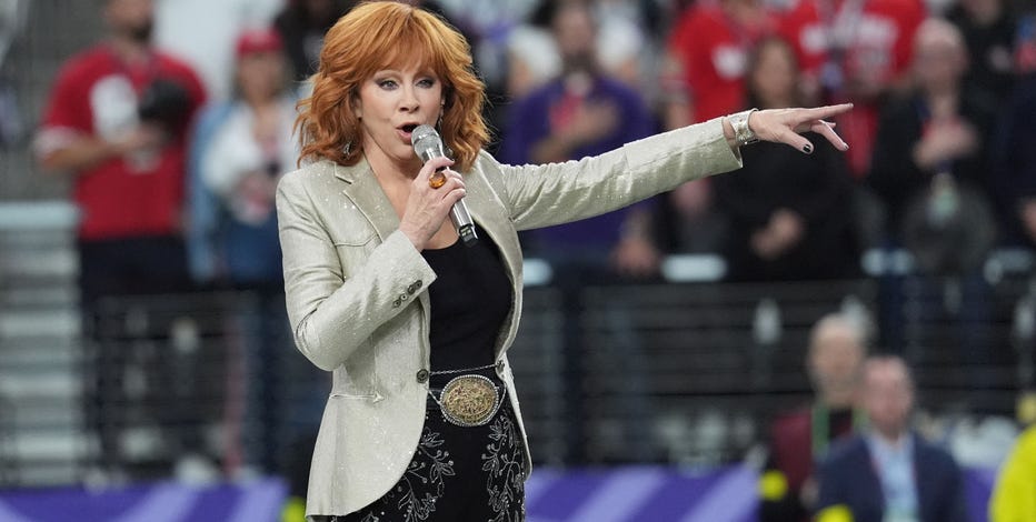 Reba McEntire's Super Bowl national anthem is full-circle moment: 'How I  met ya'll. I'm still here.'