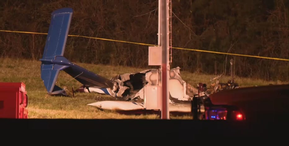 Plane crash in Nashville along I 40 kills all 5 people on board