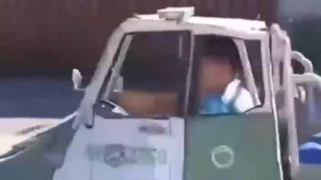 Young inventor turns heads in Chile with cardboard patrol car