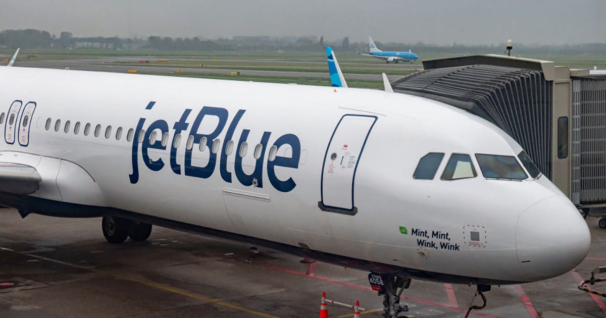 JetBlue to soon allow free carry-on bag with basic economy ticket