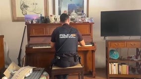 Spanish police officer serenades elderly robbery victim with piano performance