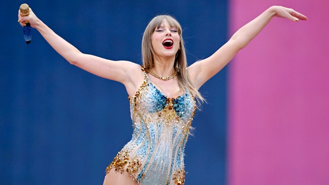 Prince William shakes it off at Taylor Swift concert