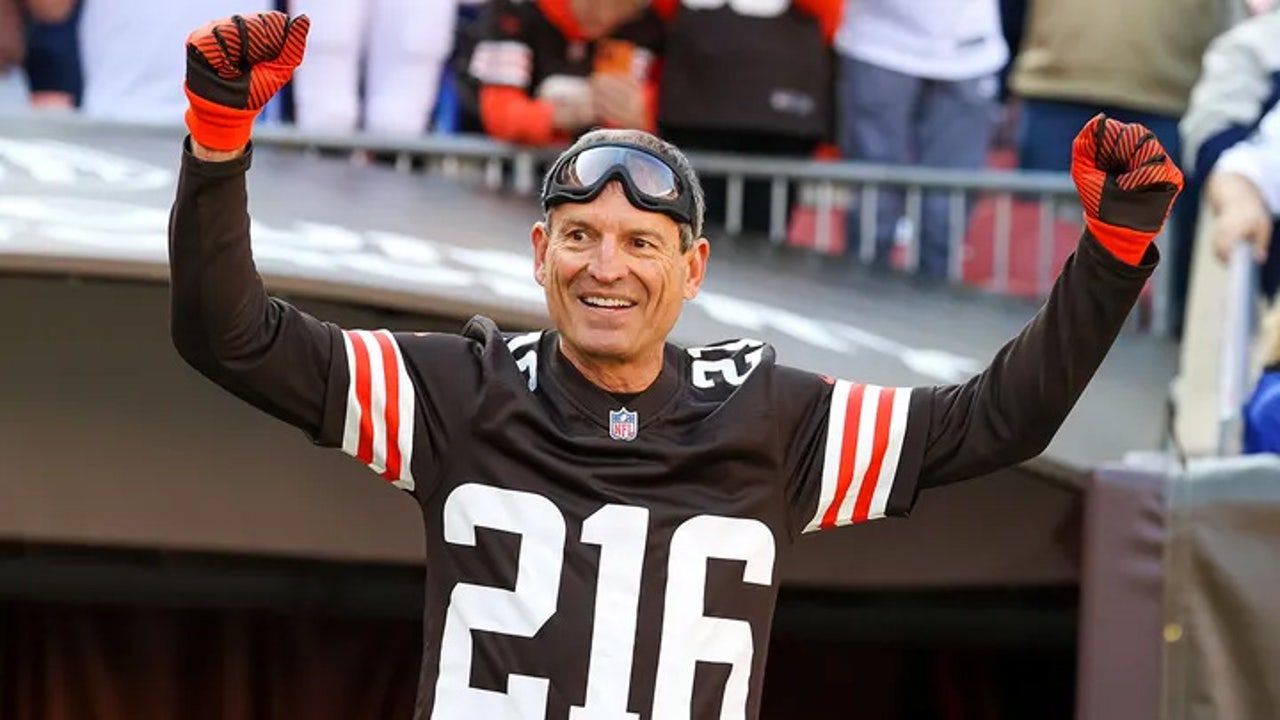 Browns great Bernie Kosar reveals Parkinson's, liver disease diagnoses