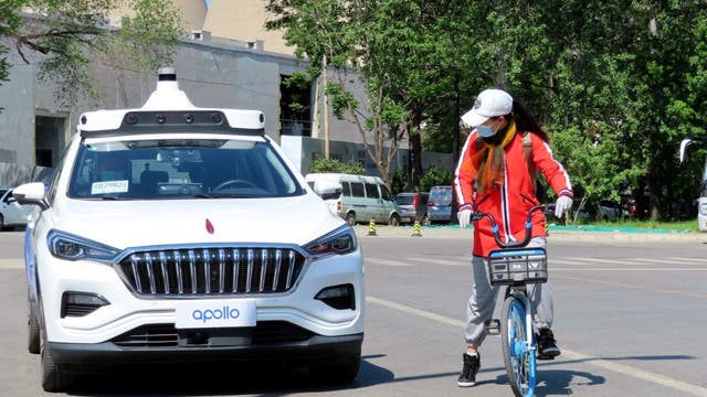 Here's why people are siding with a driverless car company after its vehicle hit a pedestrian