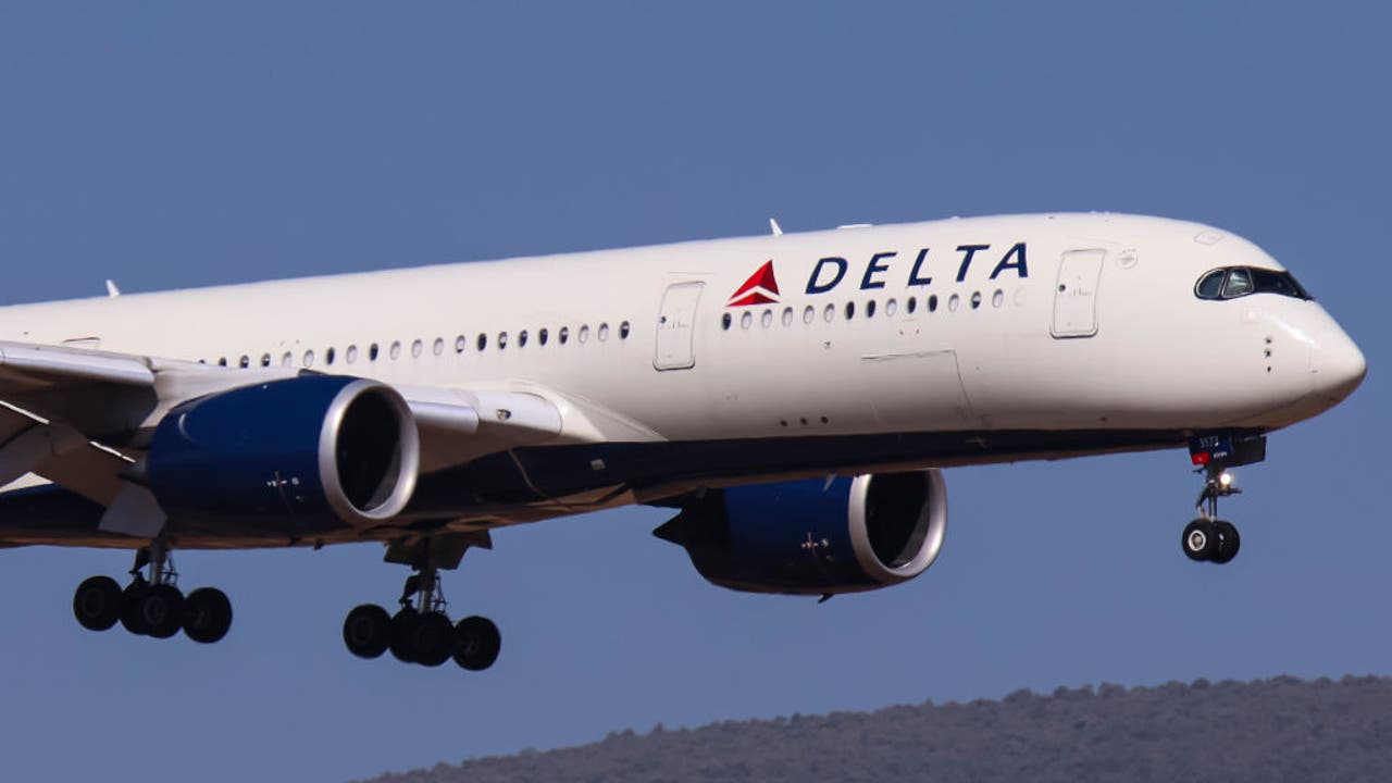 Cabin Pressure Issue On Delta Flight Causes Ear Pain Bloody Noses For cabin-pressure-issue-on-delta-flight-causes-ear-pain-bloody-noses-for