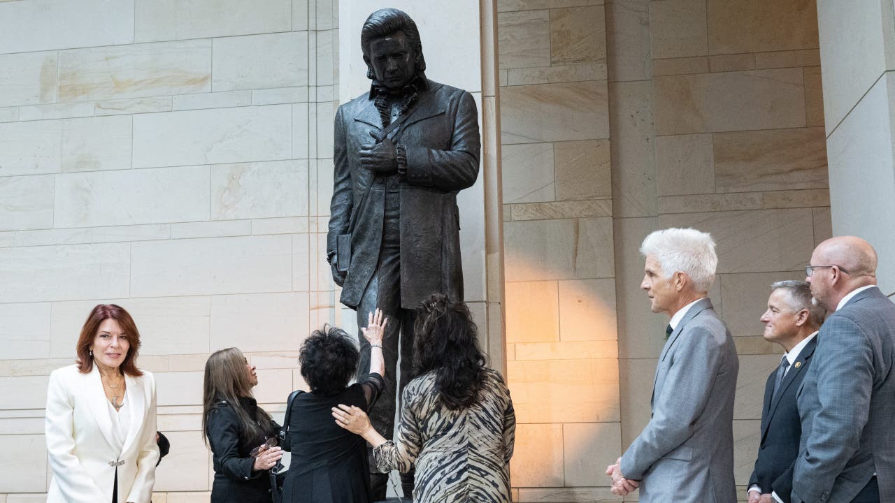 Johnny Cash Statue Unveiled At US Capitol As Iconic Arkansas Figure ...