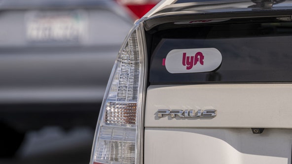 Lyft unveils feature to help riders avoid surge pricing