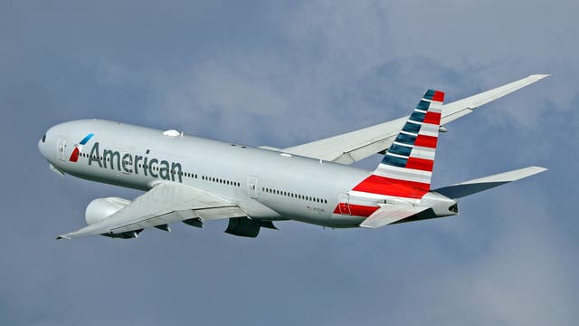 American Airlines jet nearly collides with Cessna in mid-air close call: FAA
