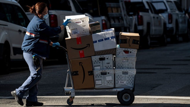USPS releases holiday shipping deadlines