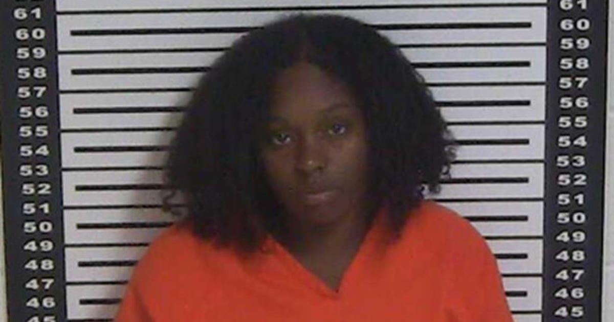 Mother accused of abandoning child on highway and falsely reporting ...