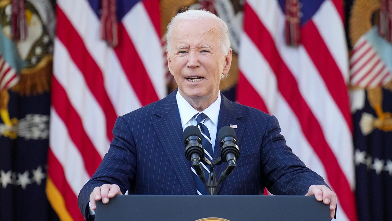 Watch live: Biden expected to discuss Middle East peace talks