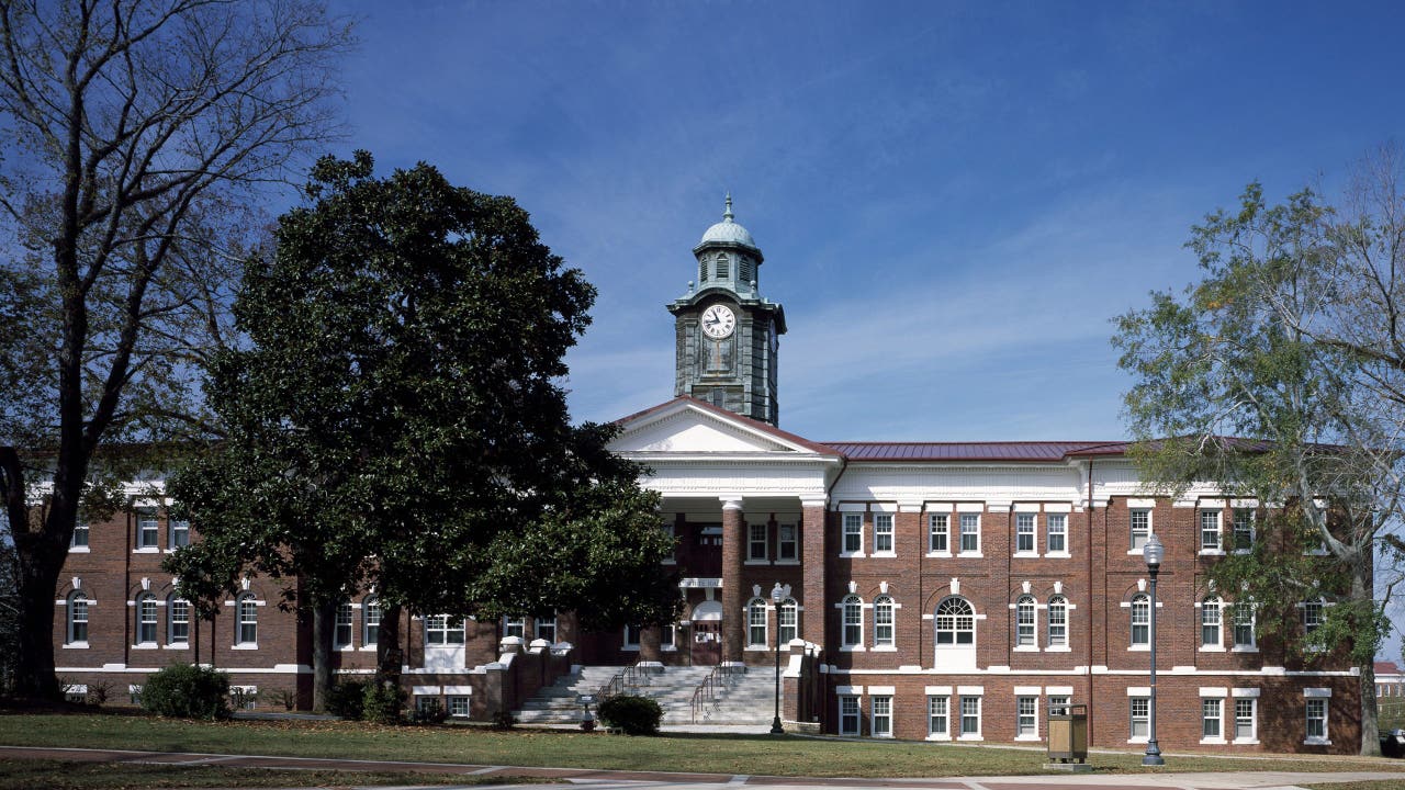 Tuskegee University Homecoming Week shooting leaves 1 dead, several injured