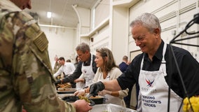 Gary Sinise celebrates Thanksgiving with the Tennessee National Guard