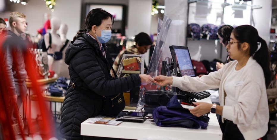 Here's how much shoppers say they plan to spend on holiday gifts this year