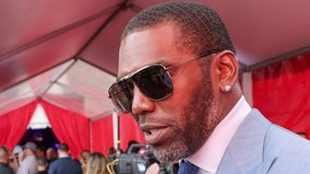 Randy Moss says he's 'battling something;' asks for prayers