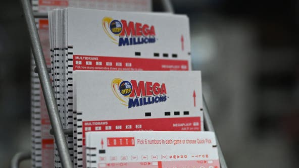 Mega Millions jackpot nears $1 billion for Christmas Eve drawing