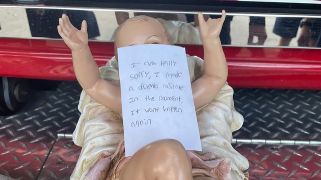 Thief returns baby Jesus statue stolen from nativity scene with apology note