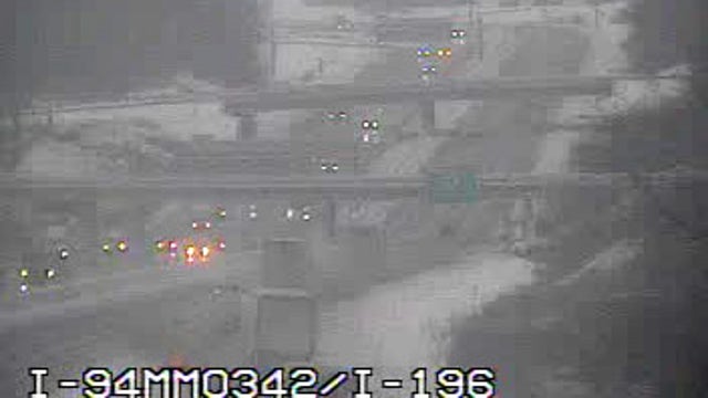 I-94 shut down in snowy western Michigan after multi-vehicle pileup