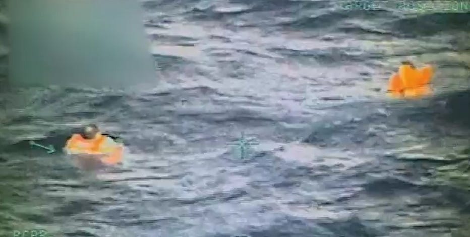 Watch: Coast Guard rescues 2 men after fishing boat capsizes near Puerto Rico