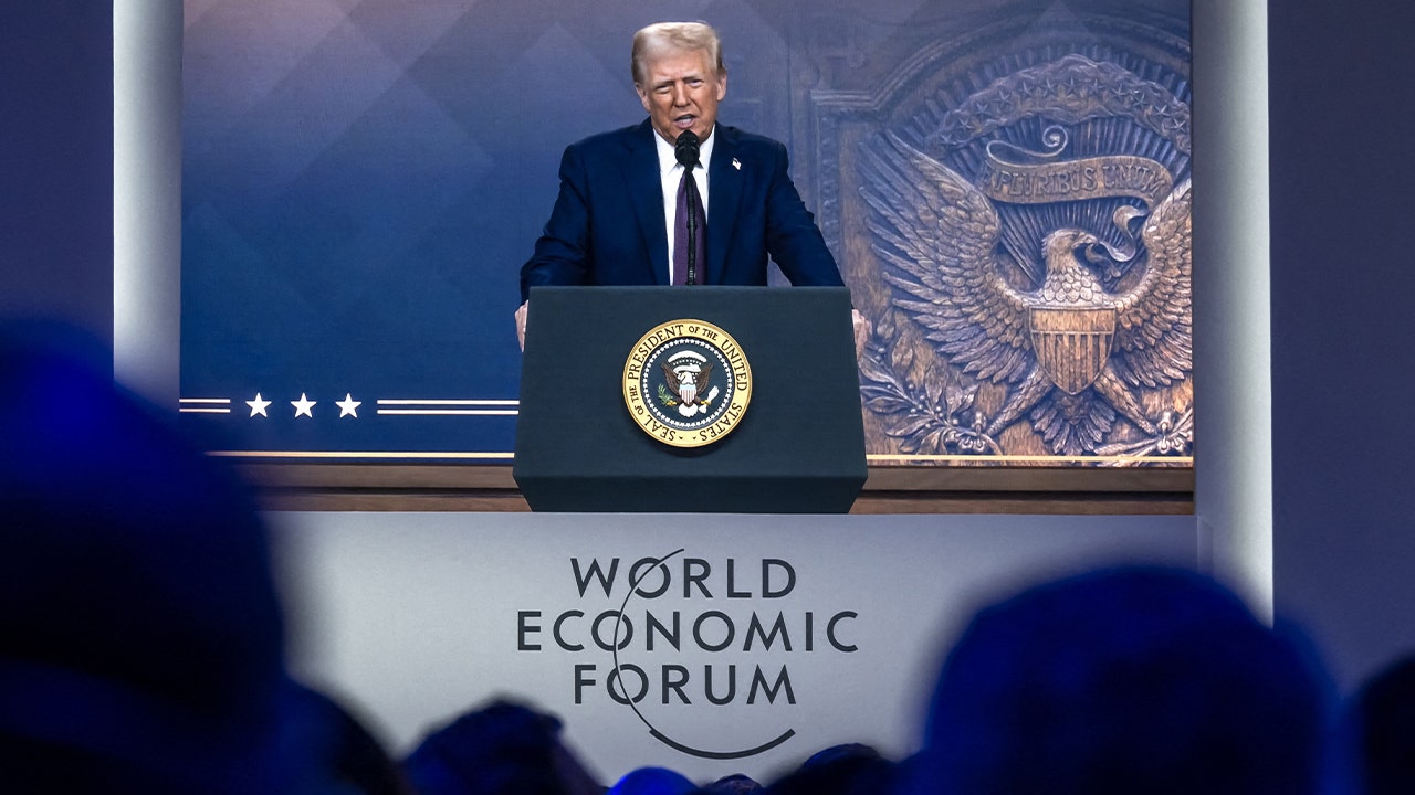 Trump's 25% Tariff on Canada, Mexico Sparks Economic Concerns