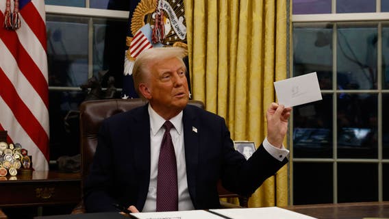 Trump discovers letter from Biden in Oval Office
