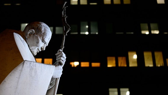 Pope Francis suffers bronchospasm in health setback