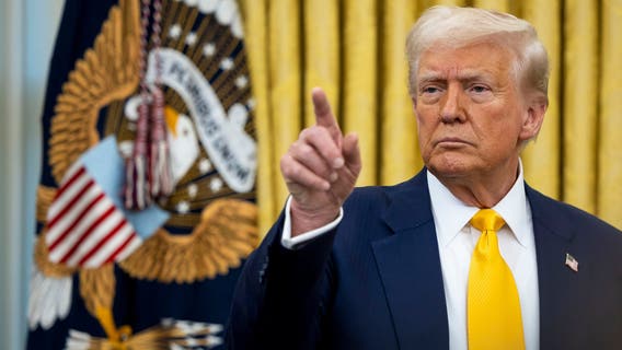 Watch: Trump clashes with Maine's governor: "See you in court"