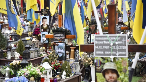 Today marks the 3-year anniversary of the Ukraine-Russia war. Here's the latest
