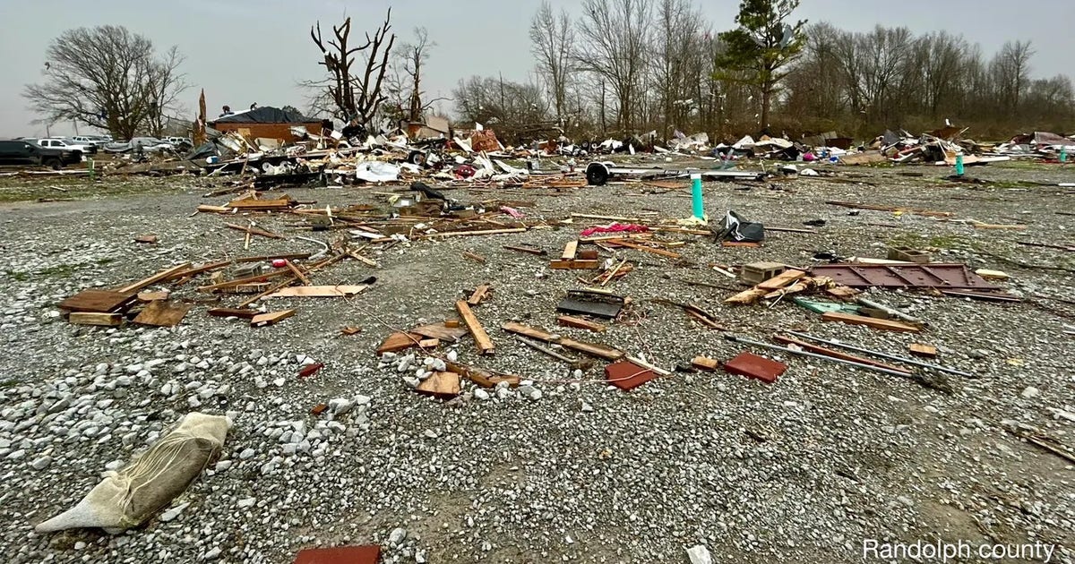 Massive storm that fueled tornadoes, blizzard leaves 33 dead across US ...