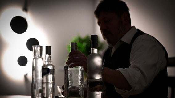 Tennessee whiskey distillers warn of an economic domino effect as Trump’s tariff war continues