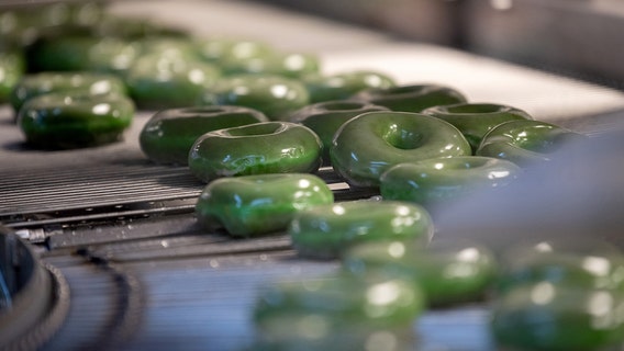 Free doughnuts offered at Krispy Kreme on St. Patrick's Day: How to get one