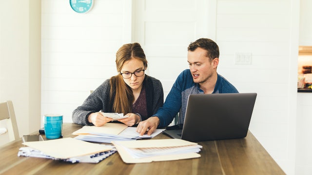 1 in 4 couples wait until after marriage to discuss debt and financial issues, survey finds