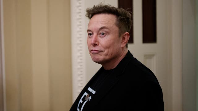 Elon Musk says Postal Service, Amtrak should be privatized