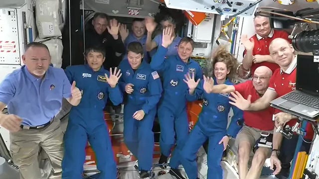 SpaceX capsule delivers NASA astronaut replacements to ISS