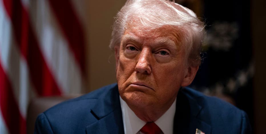 Trump signs executive order making English official language of US