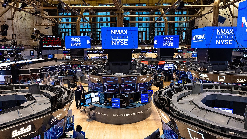 Stock market today: Dow and S&P 500 continue decline amid Trump tariffs