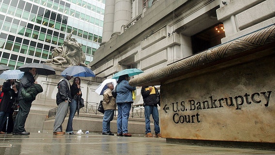 Americans considering filing for bankruptcy hits highest level since pandemic