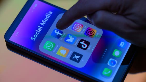 Feds to screen social media of migrants, foreign students for antisemitic activity