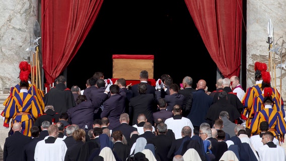 Pope Francis' body moved to St. Peter's Basilica for public viewing
