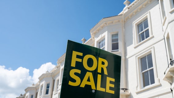 More condos in US are selling below list price