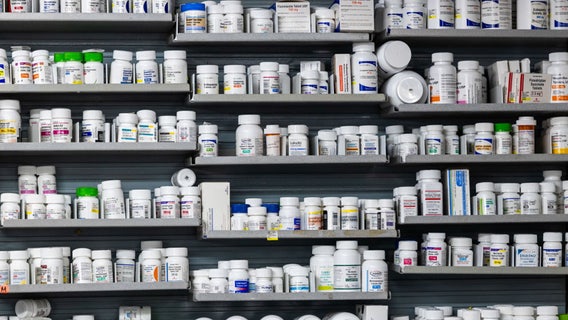 Trump executive order targets prescription drug prices