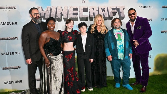 Minecraft 'Chicken Jockey' outbursts prompt theaters to issue warnings