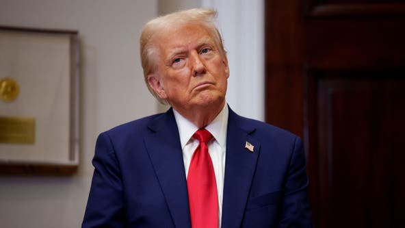 Trump says he would ‘absolutely’ sign a congressional stock trading ban