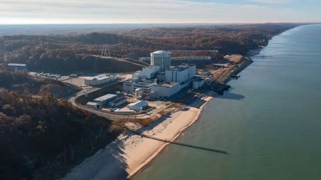 Michigan nuclear plant set to restart; first for U.S.