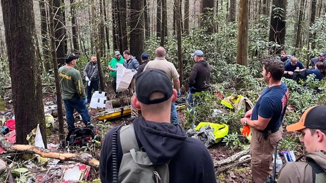 Plane crash kills father, grandparents of Tennessee college golfer