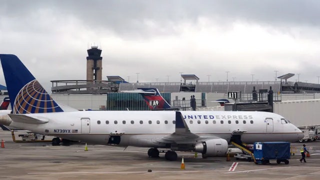 Plane passengers will soon scroll the internet for free after airline gets green light