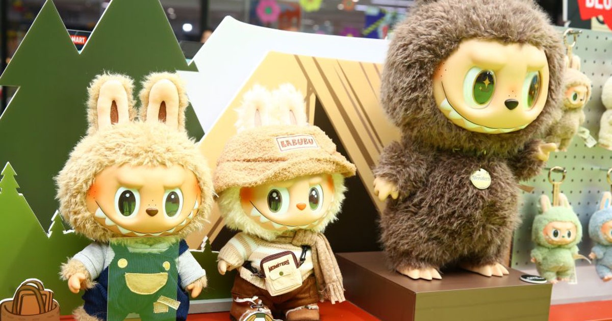 labubu-dolls.jpg?ve=1&tl=1
