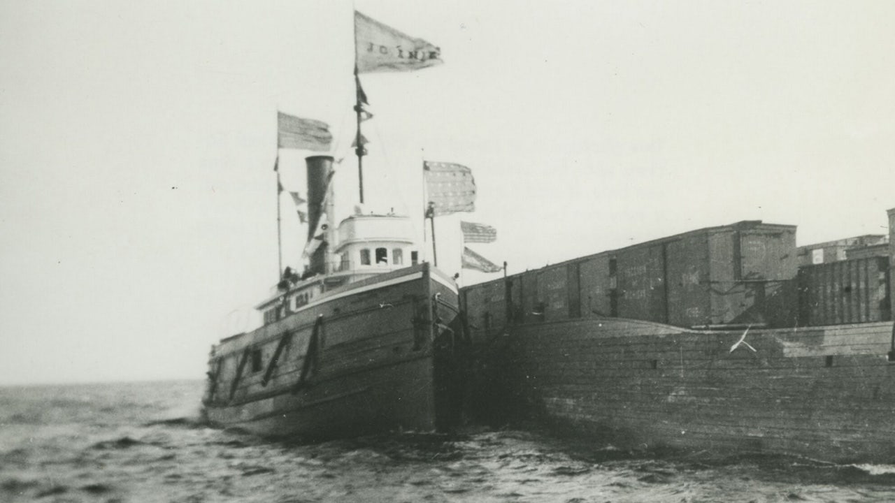 TOURIST 1937年7月号 Fisherman stumbles upon historic shipwreck hidden in plain sight