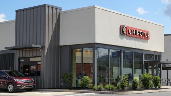 Chipotle sets goal to open over 300 new locations this year