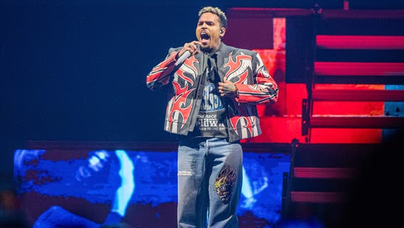 Chris Brown to be held without bail on charge related to nightclub attack